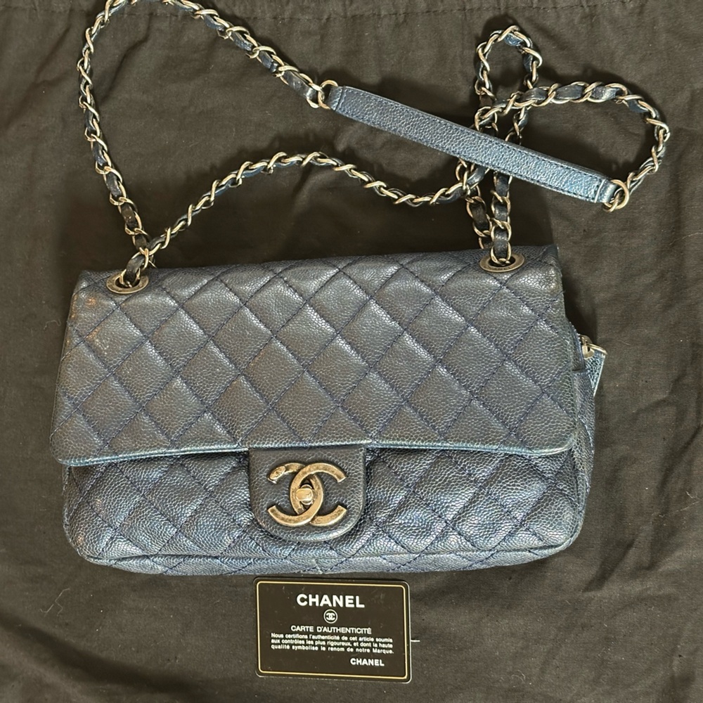 Chanel iridescent caviar Quilted Crossbody Bag Vintage